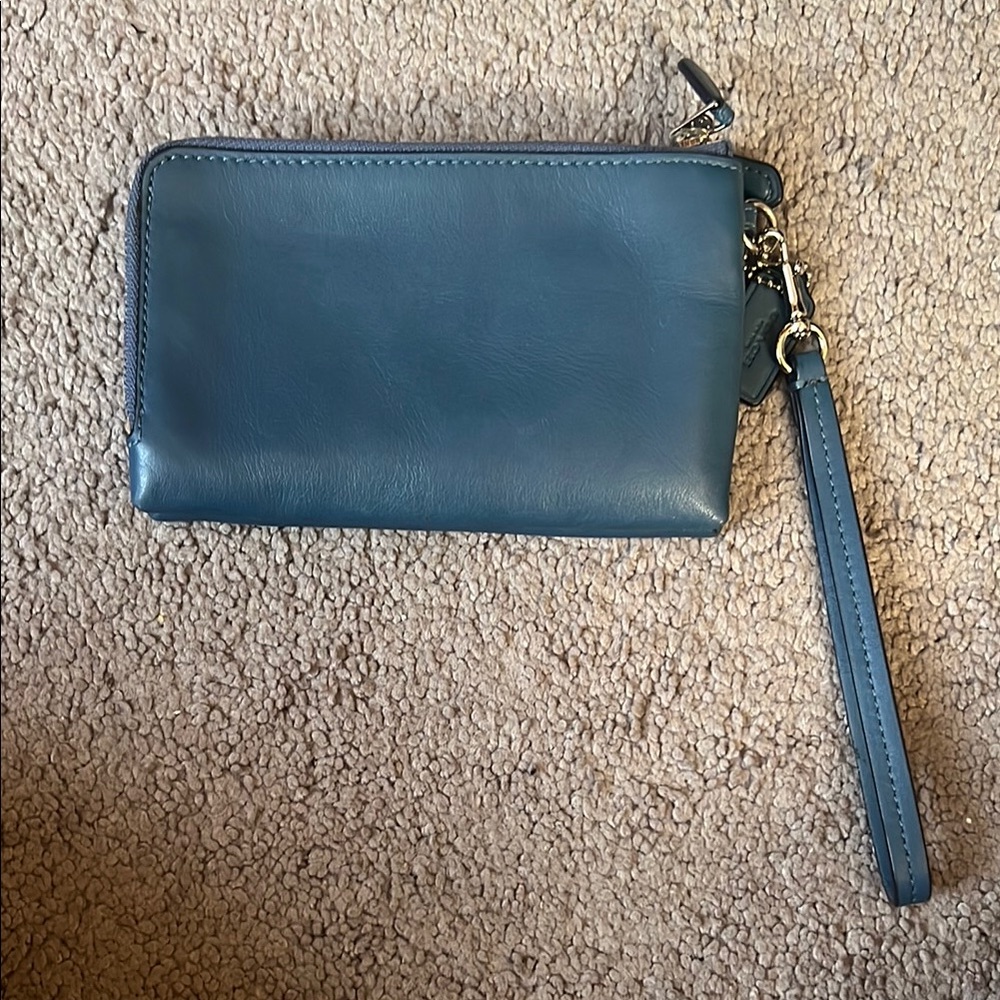 Coach Slate Leather Wristlet •EUC - Picture 3 of 6